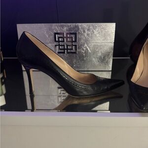 Manola Blahnik black pumps size 41